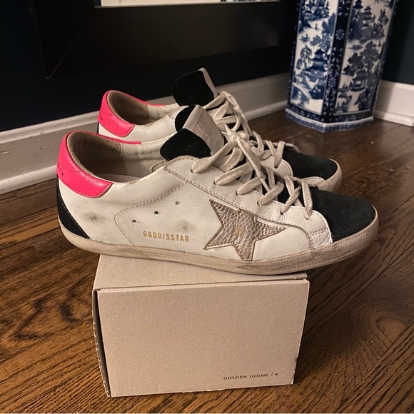 Golden Goose low top sneakers. Purchased summer 2021. - Picture 4 of 7